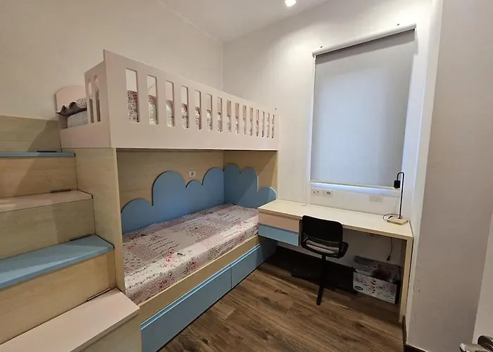 Deluxe Flat With Garden_tirana * Tirana